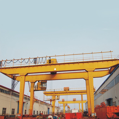 Type van Crane Mast Mobile Rubber Tire van de container het Behandelende Brug