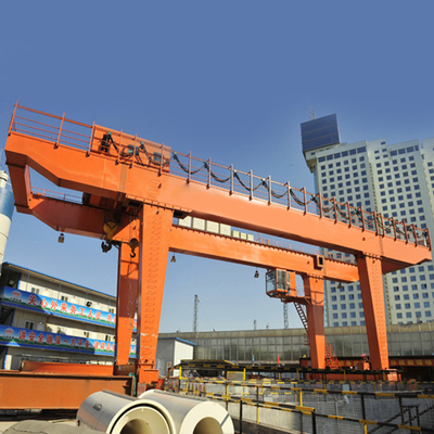 Type van Crane Mast Mobile Rubber Tire van de container het Behandelende Brug