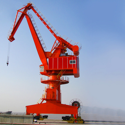 Elektrische Poortkraan 30 van de Scheepswerfhaven Ton Remote Control