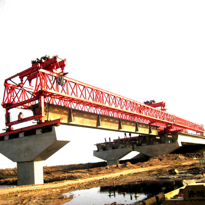 Het concrete van de Lanceerinrichtingscrane erection machine beam segment van de Brugbalk Heftoestel 500kn