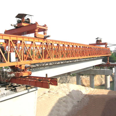 Het concrete van de Lanceerinrichtingscrane erection machine beam segment van de Brugbalk Heftoestel 500kn